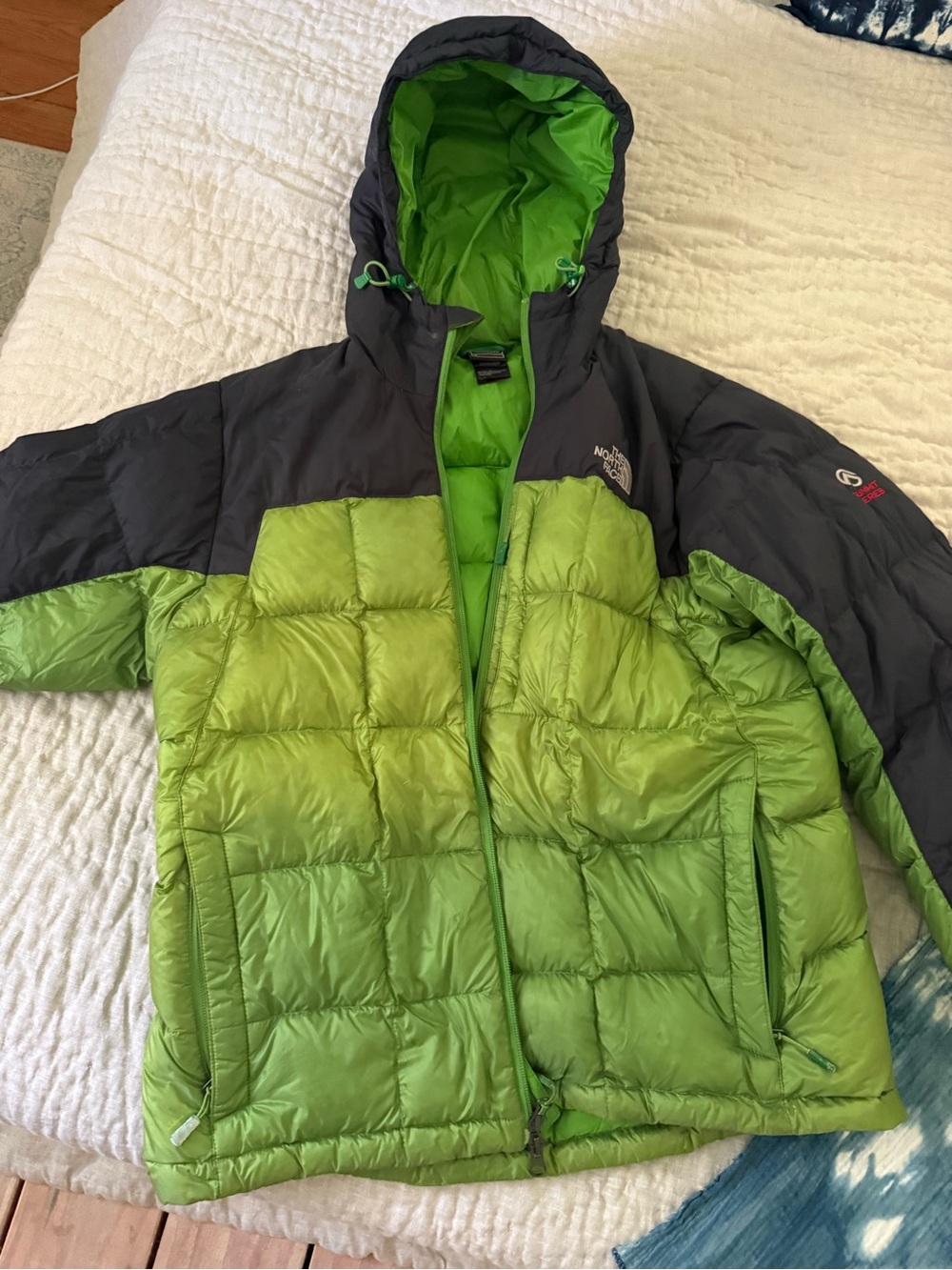 The North Face Mens Green & Dark Blue Insulated Hooded Jacket